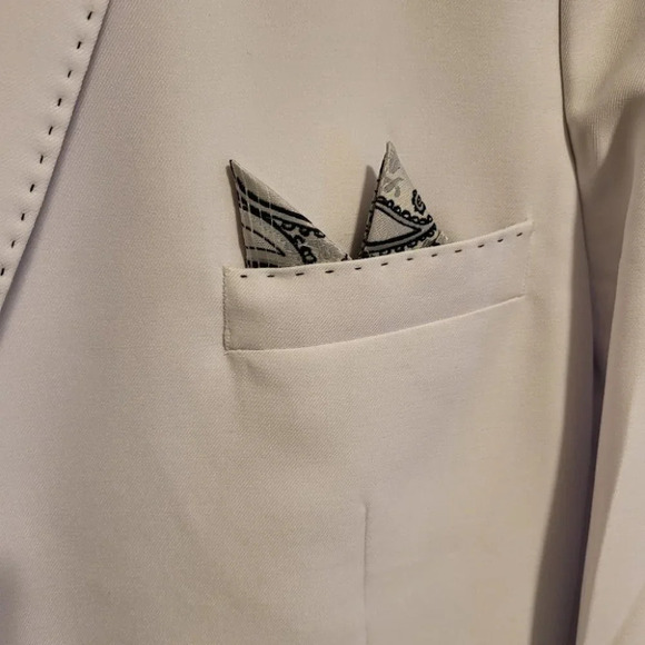 Men's 2pc Suit by Statement (size 46L/40L) - Picture 12 of 14